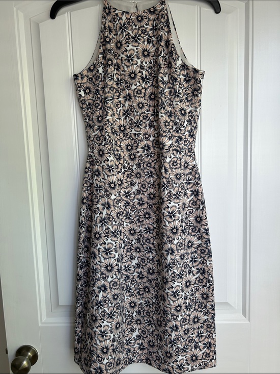 Banana Republic Dresses & Skirts - Banana Republic Floral Halter Midi Dress in Beige and Black